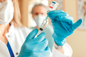 Filling syringe for vaccination